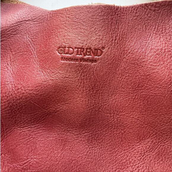 Old Trend Modern Vintage Women's Genuine Leather Dip Dye Tote in Cognac - Picture 7 of 8